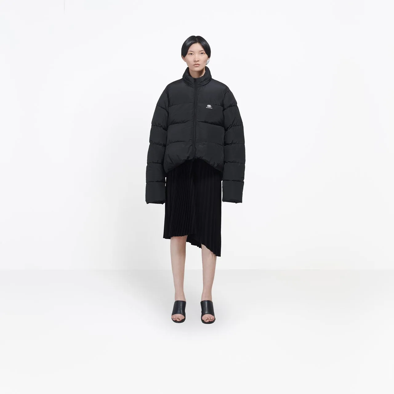 Balenciaga Womens C-Shape Puffer in Black