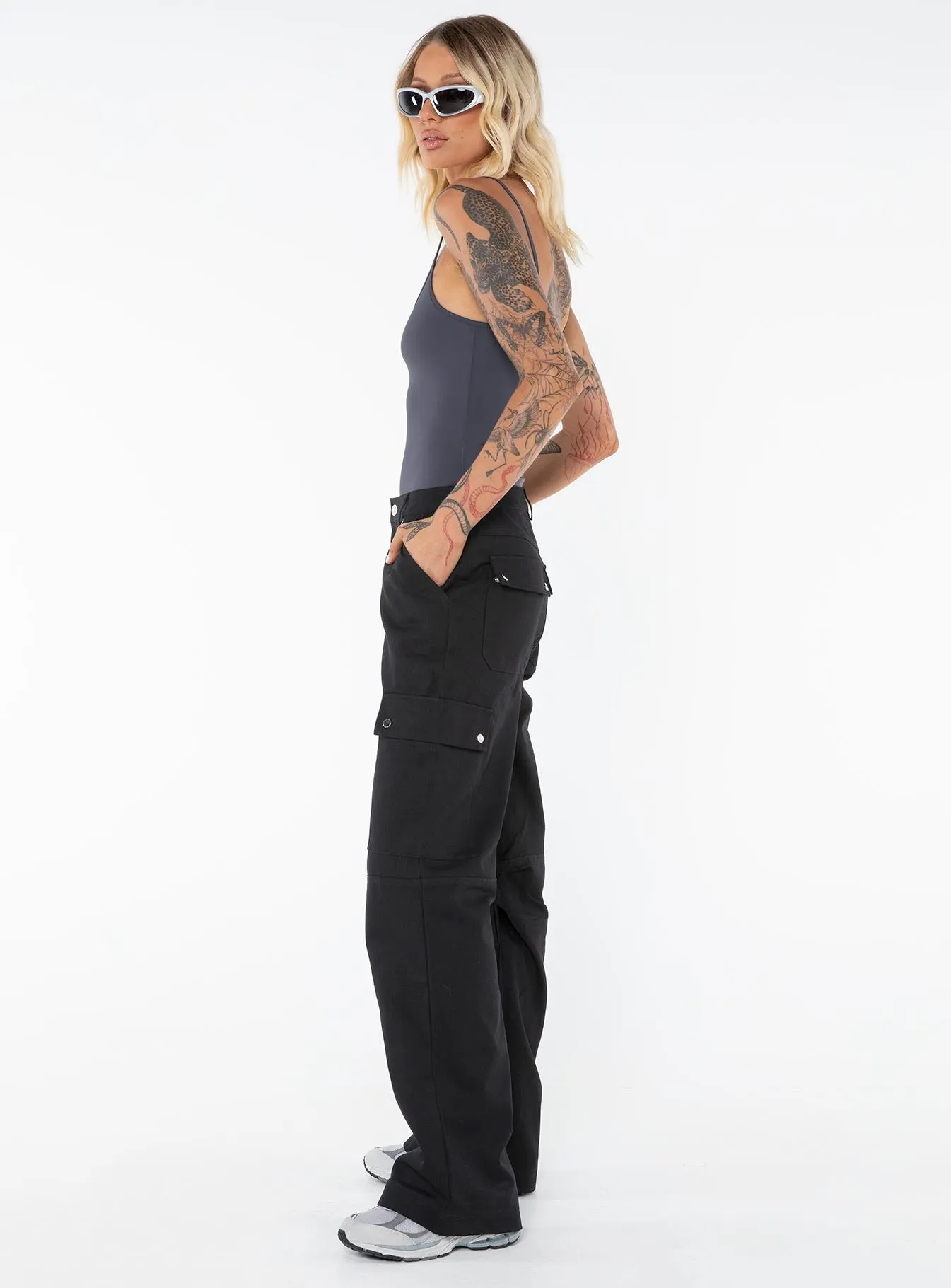 Fallout Mid Rise Cargo Pants Black Tall