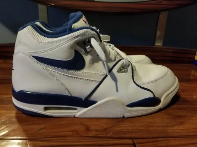 NIKE AIR FLIGHT '89 (White-Dark Royal Blue-Varsity Red