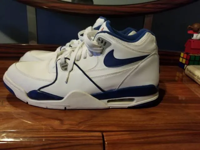 NIKE AIR FLIGHT '89 (White-Dark Royal Blue-Varsity Red