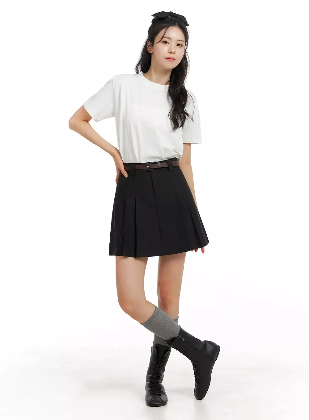 Solid Pleated Mini Skirt with Belt Strap OM419