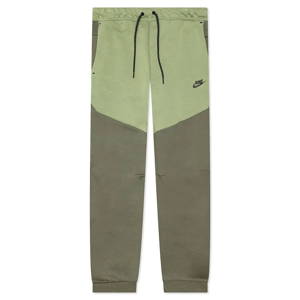 Sportswear Tech Fleece Joggers - Medium Olive/Alligator Black