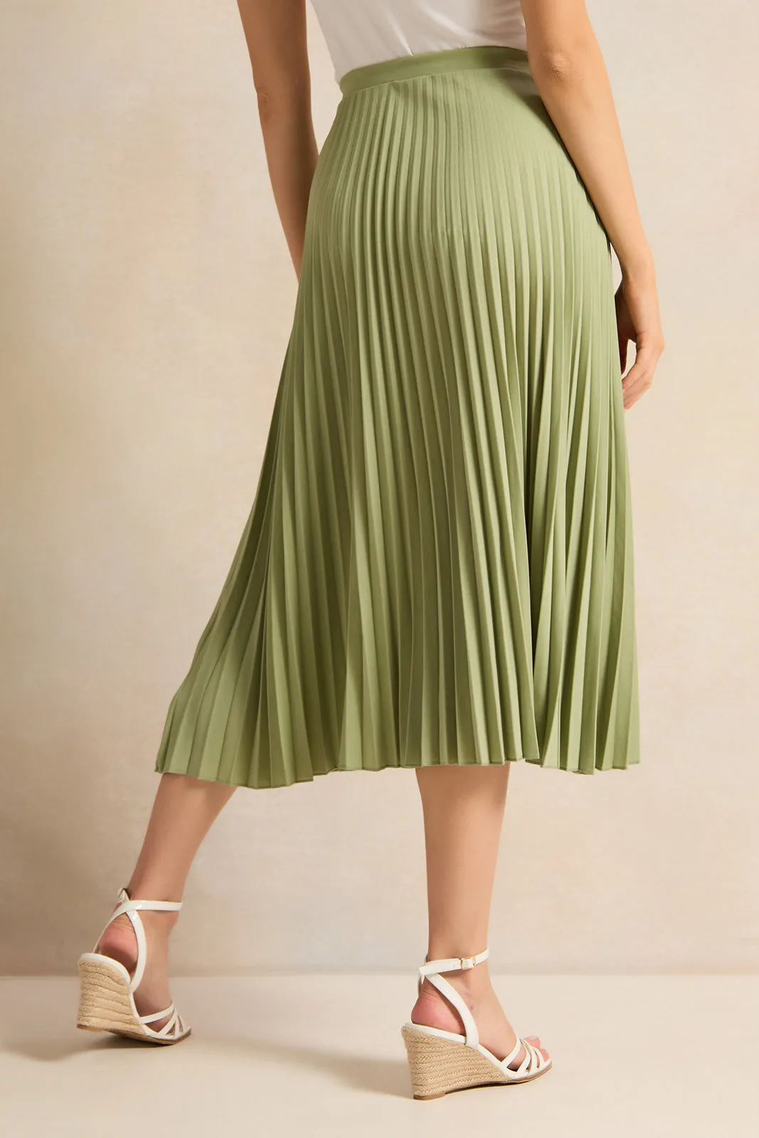 Women Green Pleat Detail Skirt